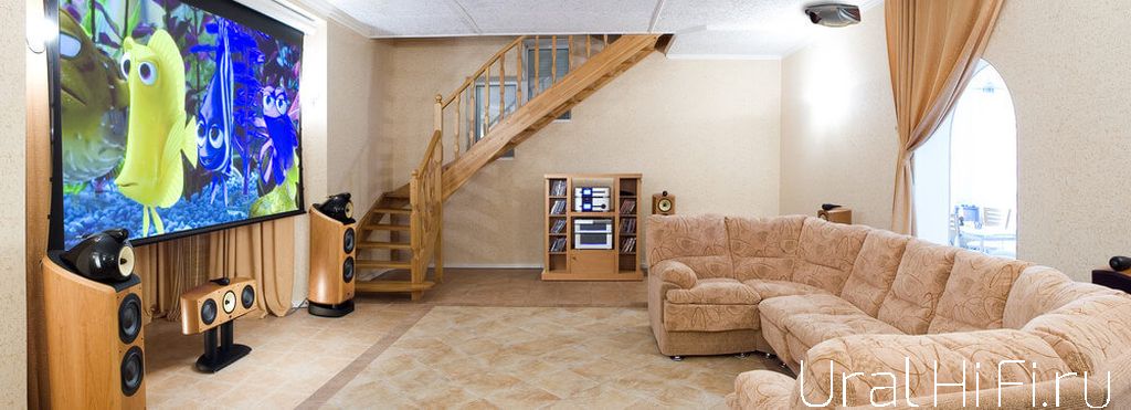 Фронтальные колонки Bowers & Wilkins 802D, центр Bowers & Wilkins HTM2D, боковые и тыловые колонки Bowers & Wilkins 803S, DVD-плеер Classe CDP-300, процессор Classe SSP-600, усилитель для фронтальных колонок PS Audio GCA-2-500, усилитель для центральной, боковых и тыловых колонок PS Audio GCA-7-250, проектор Sim2 C3X Link, экран Vutec Lectric III 123